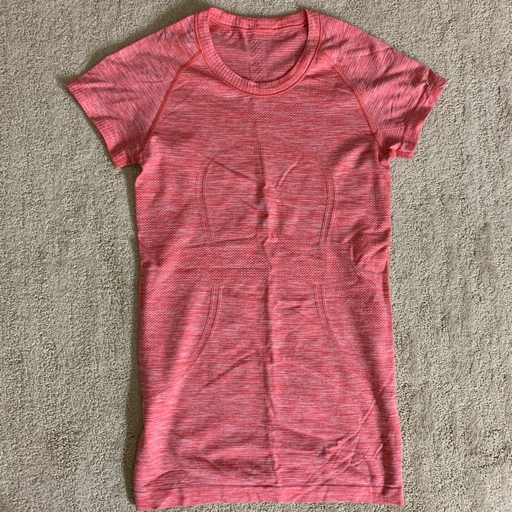 Lululemon coral top size 4